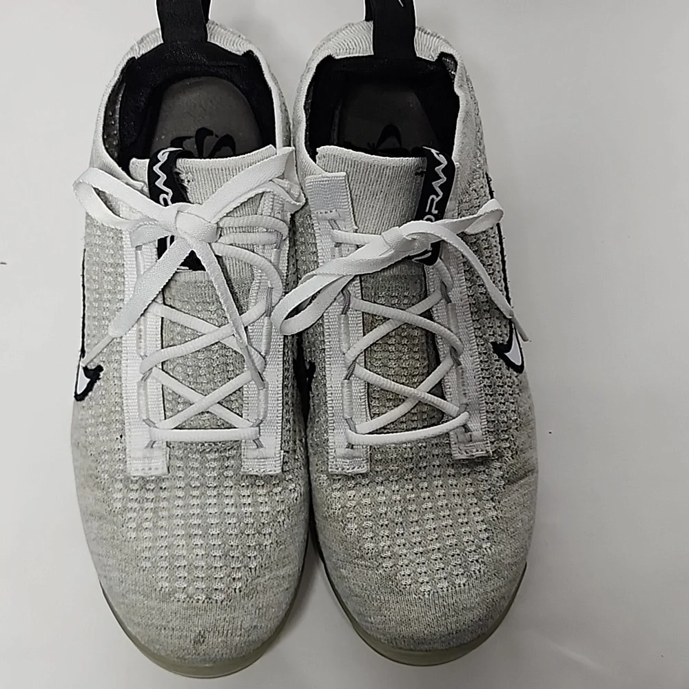Nike Vapormax Flyknit White‎ Boys Kids Unisex Sneakers DB1550-100 Size 7Y